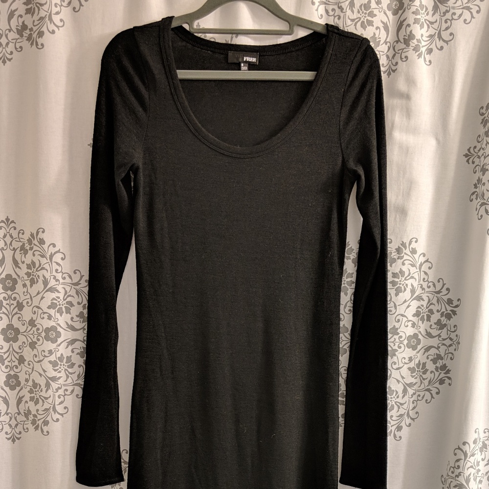 Aritzia - Wilfred Free scoop neck Bodycon dress